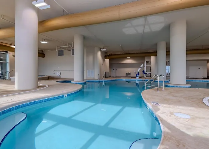 Phoenix Gulf Towers 1103 Apartment